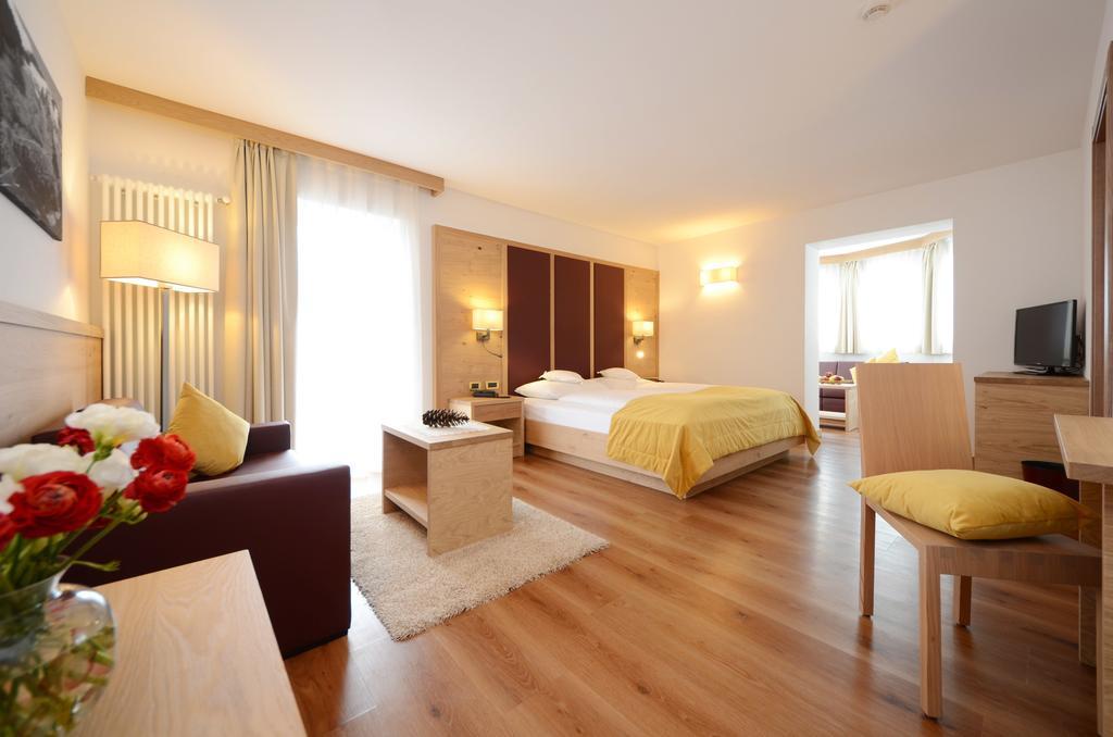 Hotel Gran Paradis كامبيتيلو دي فاسا المظهر الخارجي الصورة