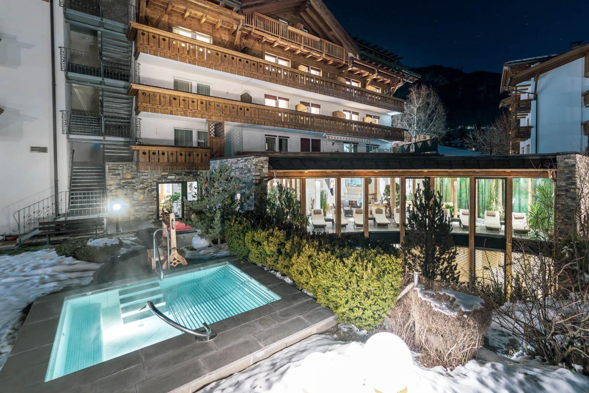 Hotel Gran Paradis كامبيتيلو دي فاسا المظهر الخارجي الصورة