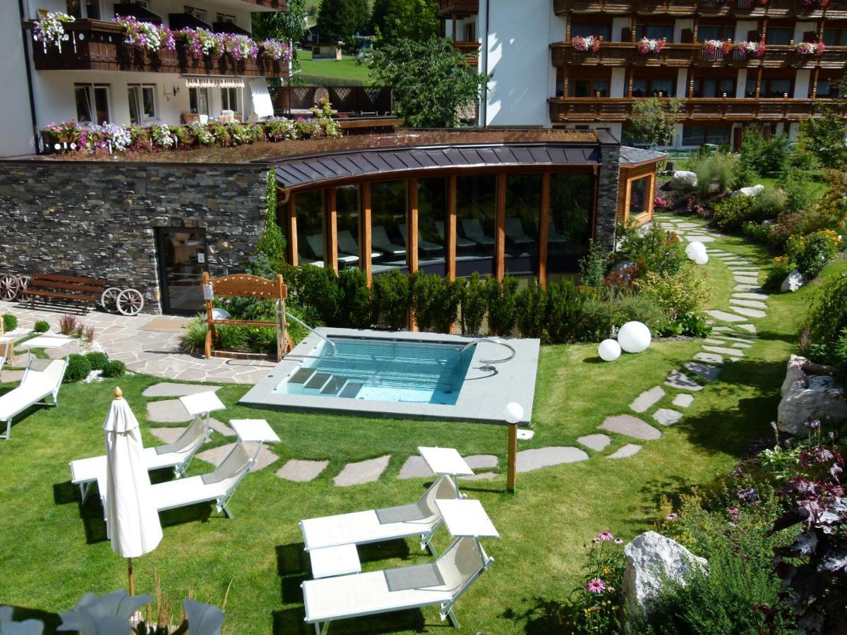 Hotel Gran Paradis كامبيتيلو دي فاسا المظهر الخارجي الصورة